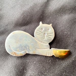 Vintage Sterling Silver Cat & Bowl Brooch
